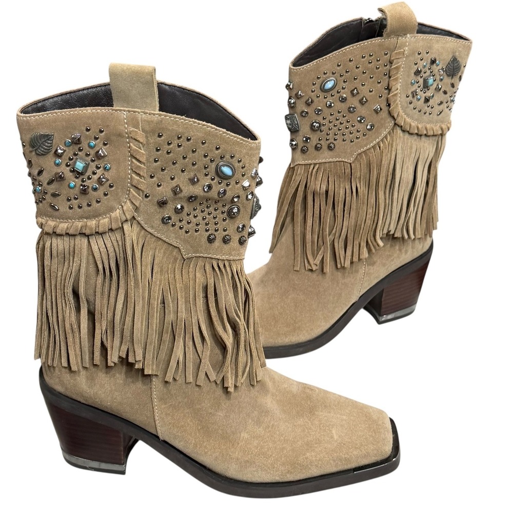 Vince‎ Camuto Bennsen Western Boots Womens 10 Tan Suede Fringe Studded Cowgirl
